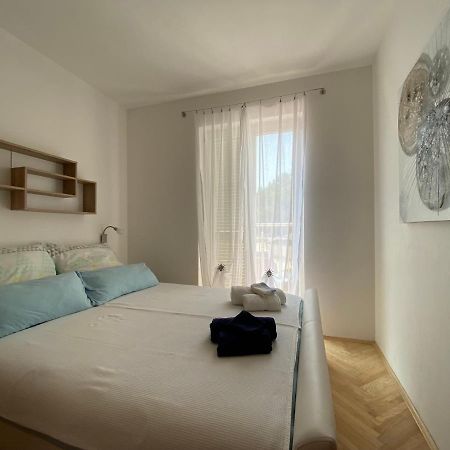 Molnar Apartment Premantura Bagian luar foto