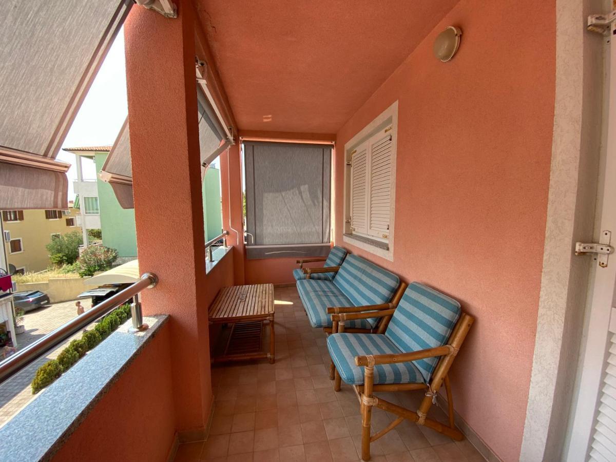 Molnar Apartment Premantura Bagian luar foto